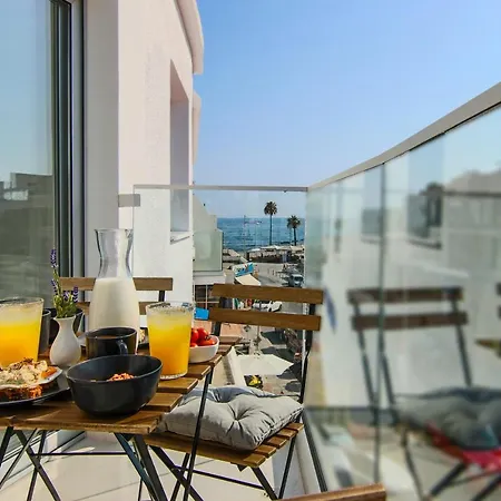 Phaedrus Living: Seaside Luxury Flat Lighthouse 65 * פאפוס