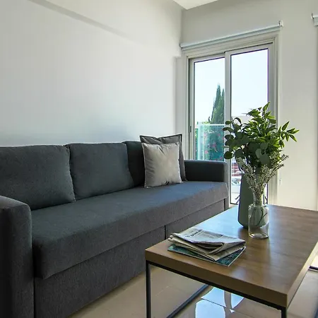Phaedrus Living: Seaside Luxury Flat Lighthouse 65 * Paphos
