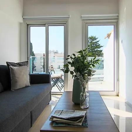 Phaedrus Living: Seaside Luxury Flat Lighthouse 65 شقة