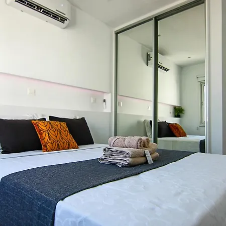 Daire Phaedrus Living: Seaside Luxury Flat Lighthouse 65